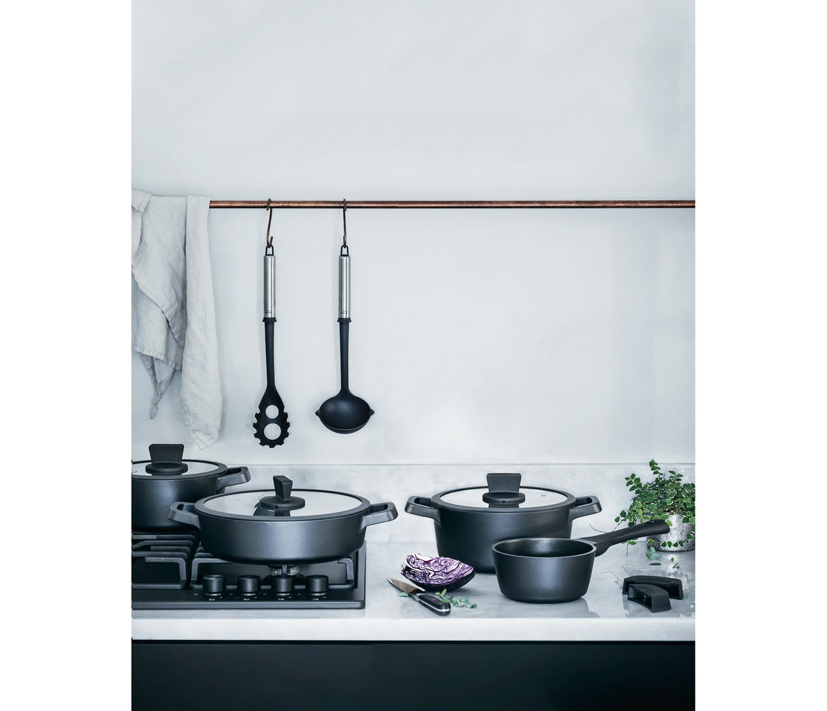 - Cacerola con tapa Titanium Pro para equipos de cocina - Lacor 27520 - imagen 4