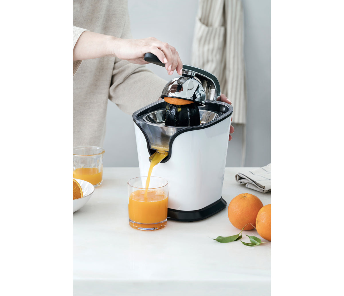 - Exprimidor de palanca para equipos de cocina - Lacor 69231 - imagen 5