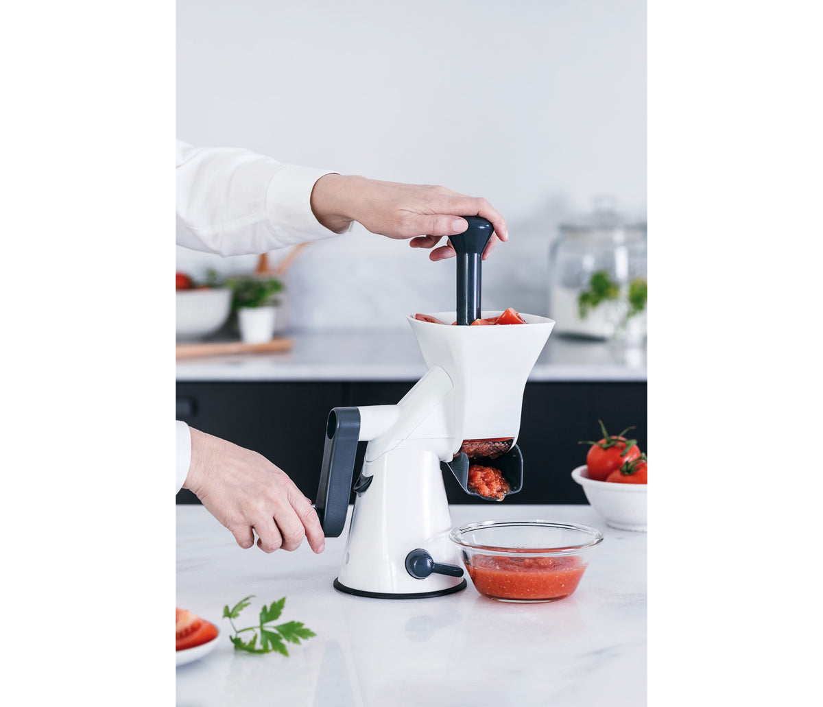 - Triturador manual de tomate para equipos de cocina - Lacor 60394 - imagen 3